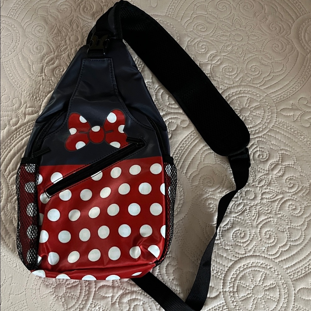 NWOT Minnie Mouse crossbody backpack